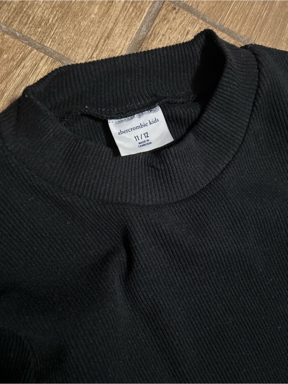 Abercrombie kids Black Ribbed Crewneck Long sleeve